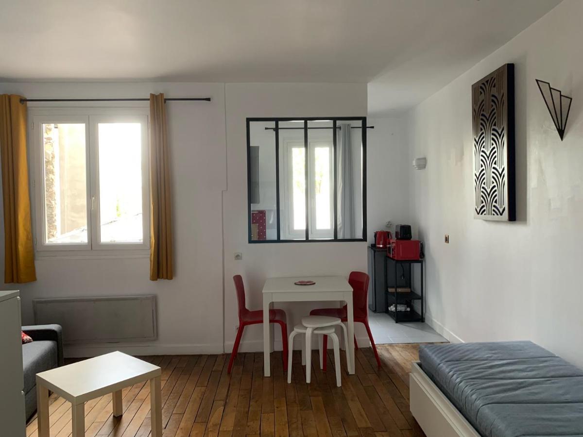 Studio Perfect For 2 Adults And 1 Kid, And Up To 2 Kids - Jourdain 20E, 25Mn To Louvre Via Line M11 Paris Exterior photo